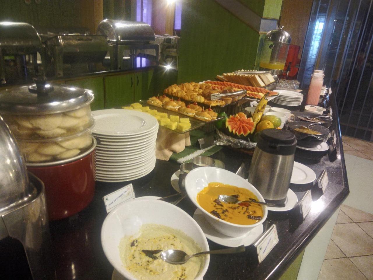 Lotus 8 Hotel Недумбасери Екстериор снимка